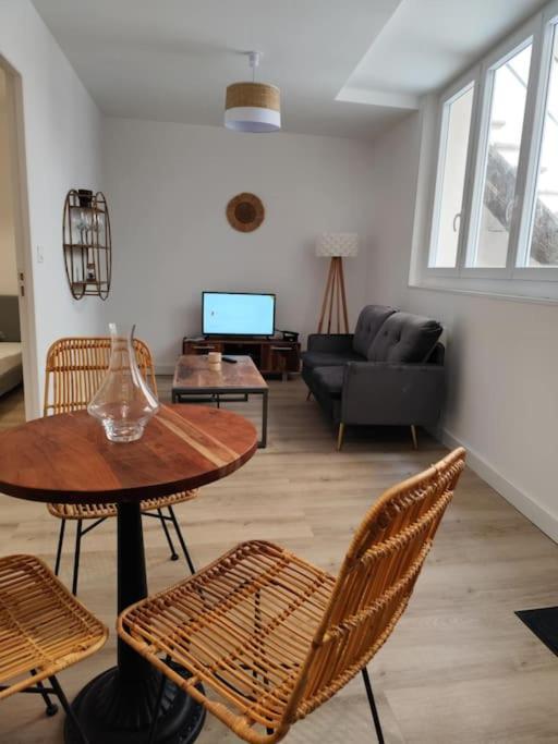 La Cachette De Faventines Apartment Валанс Екстериор снимка