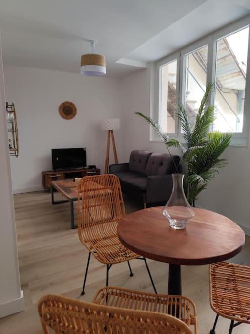 La Cachette De Faventines Apartment Валанс Екстериор снимка